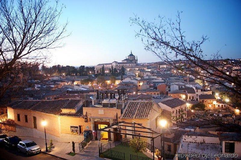 호텔 메디나 데 톨레도 외부 사진